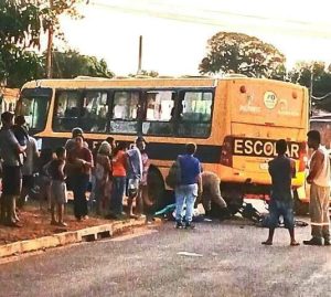 Homem morre após acidente com ônibus escolar em Anastácio